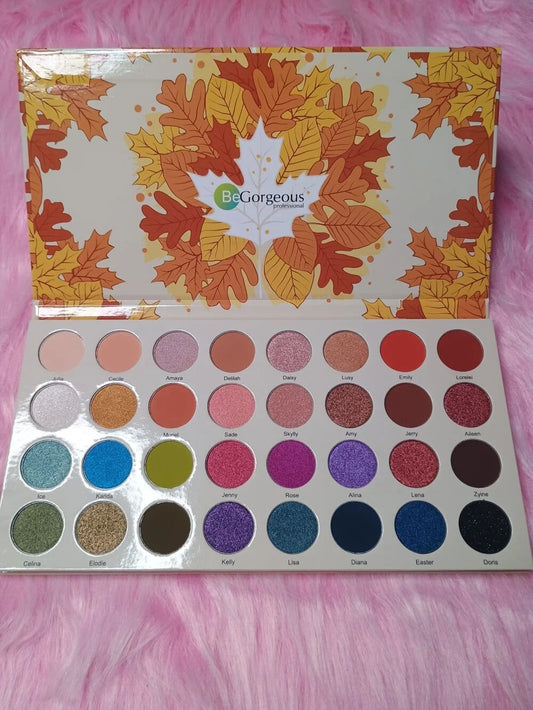 BE GORGEOUS MAPLE LEAF 32 COLOURS EYESHADOW PALETTE