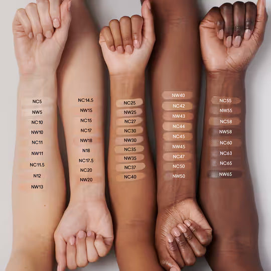 M.A.C Studio Radiance 24Hr Luminous Lift Concealer - NC35 (11 ml)