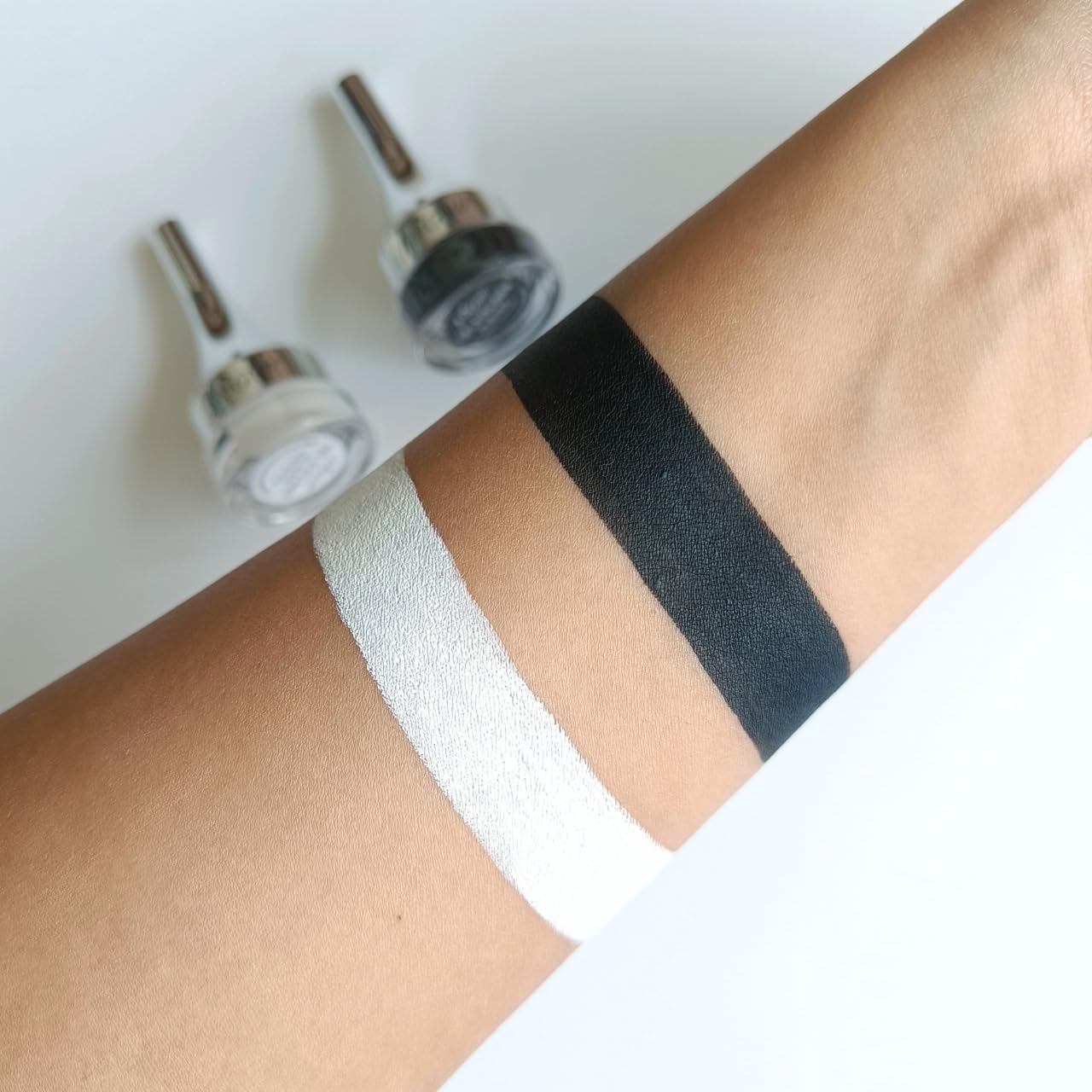 JustGold Gel Eyeliner, Smudge Proof, Water Proof, Long Lasting and Matte Finish Gel Eyeliner